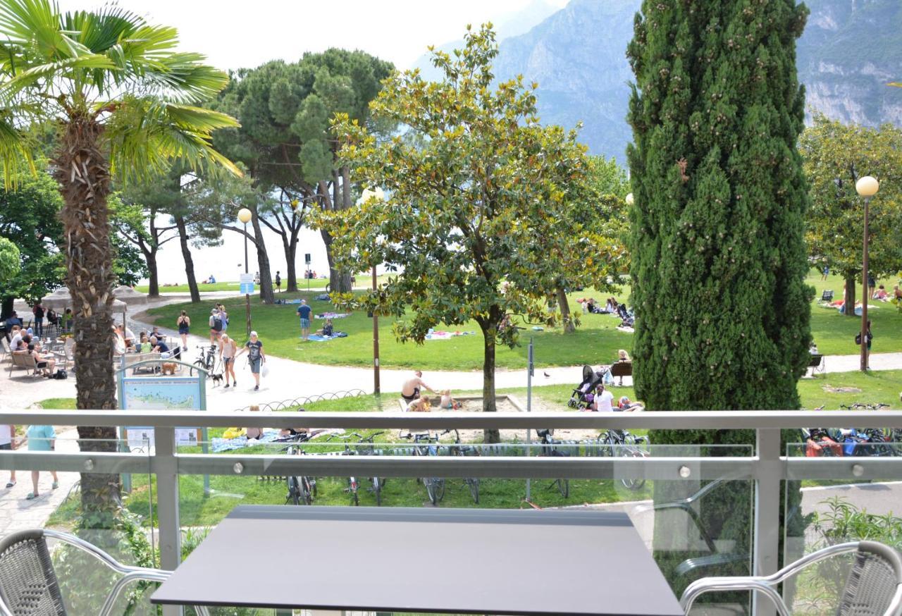Terrazza Sul Lago Riva del Garda Dış mekan fotoğraf